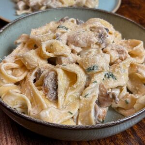 Flavorful tagliatelle with slow-cooked beef