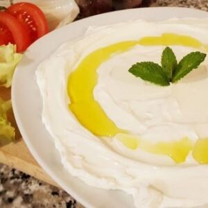 Fromage frais oriental crémeux avec huile d’olive